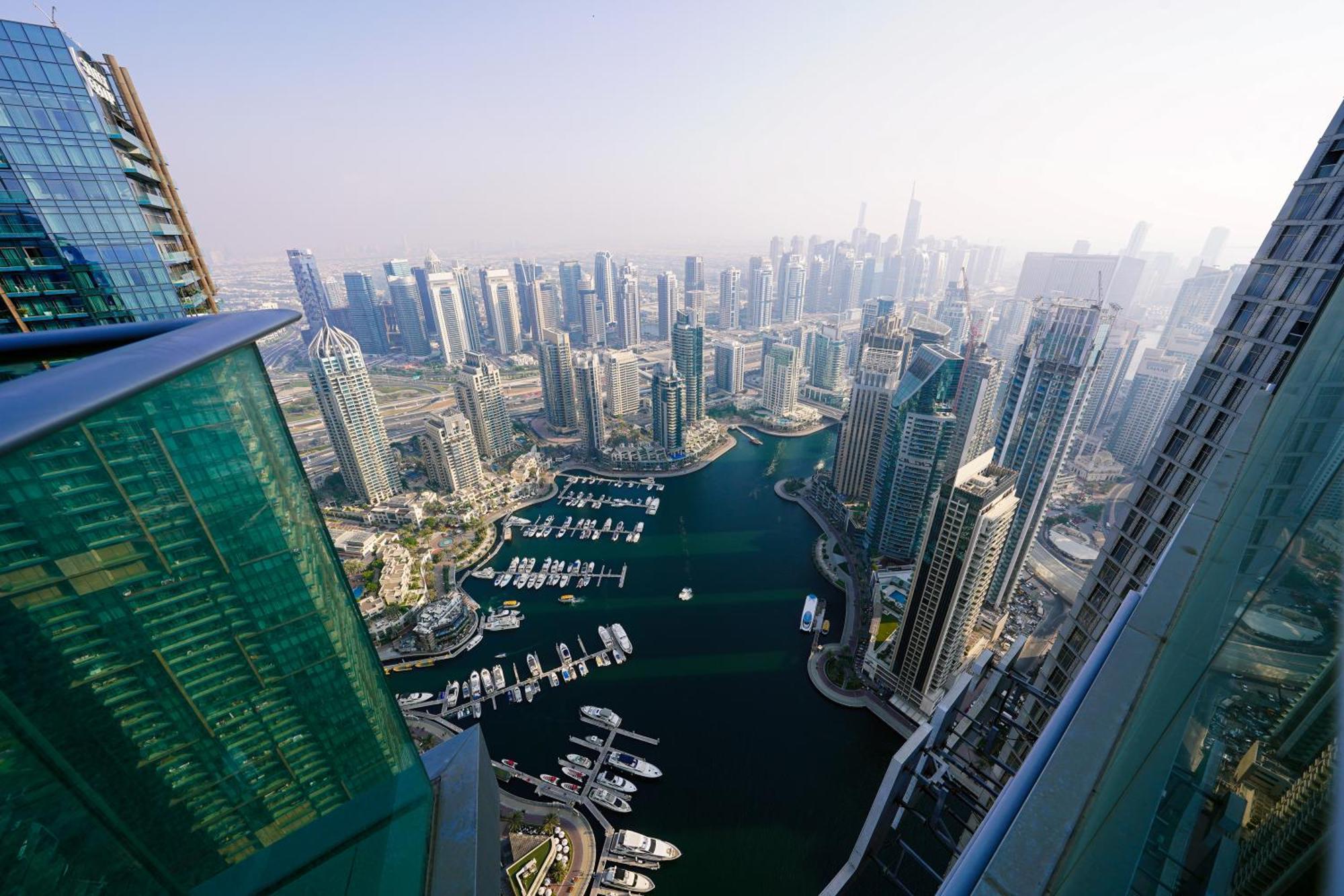 Luxurious With Panoramic Views At Marina Apartamento