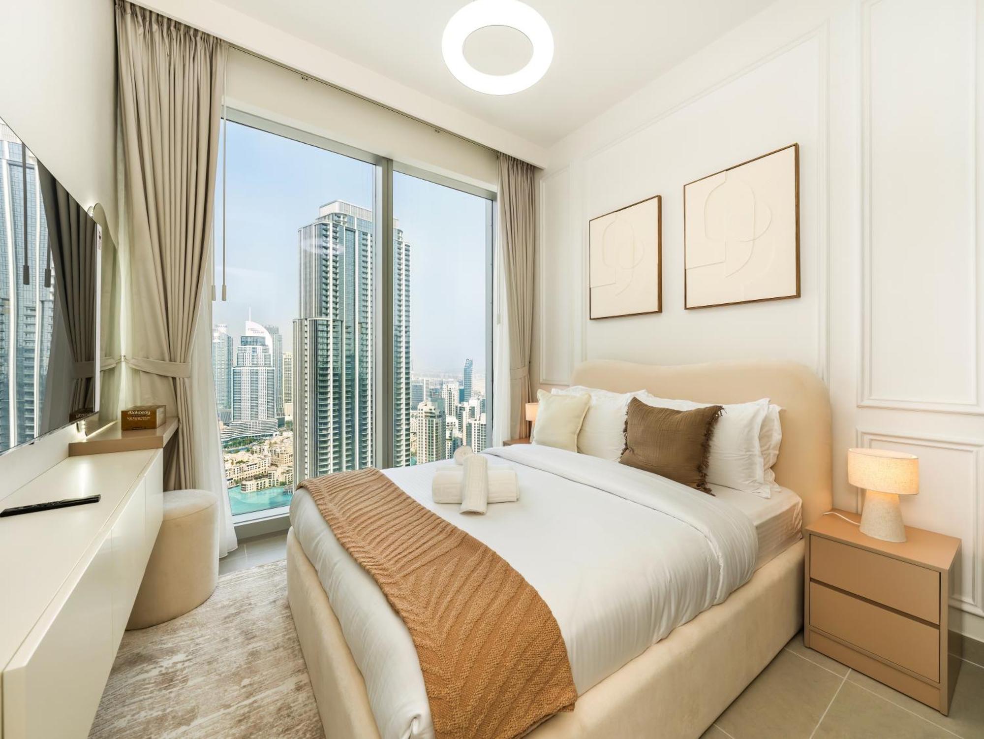 Burj Khalifa Bliss I 4 Bedroom I Burj Khalifa & Fountain Views I Free Gym, Pool, Parking, Wi-fi And Ps5 I By Skyline Serenity Apartament