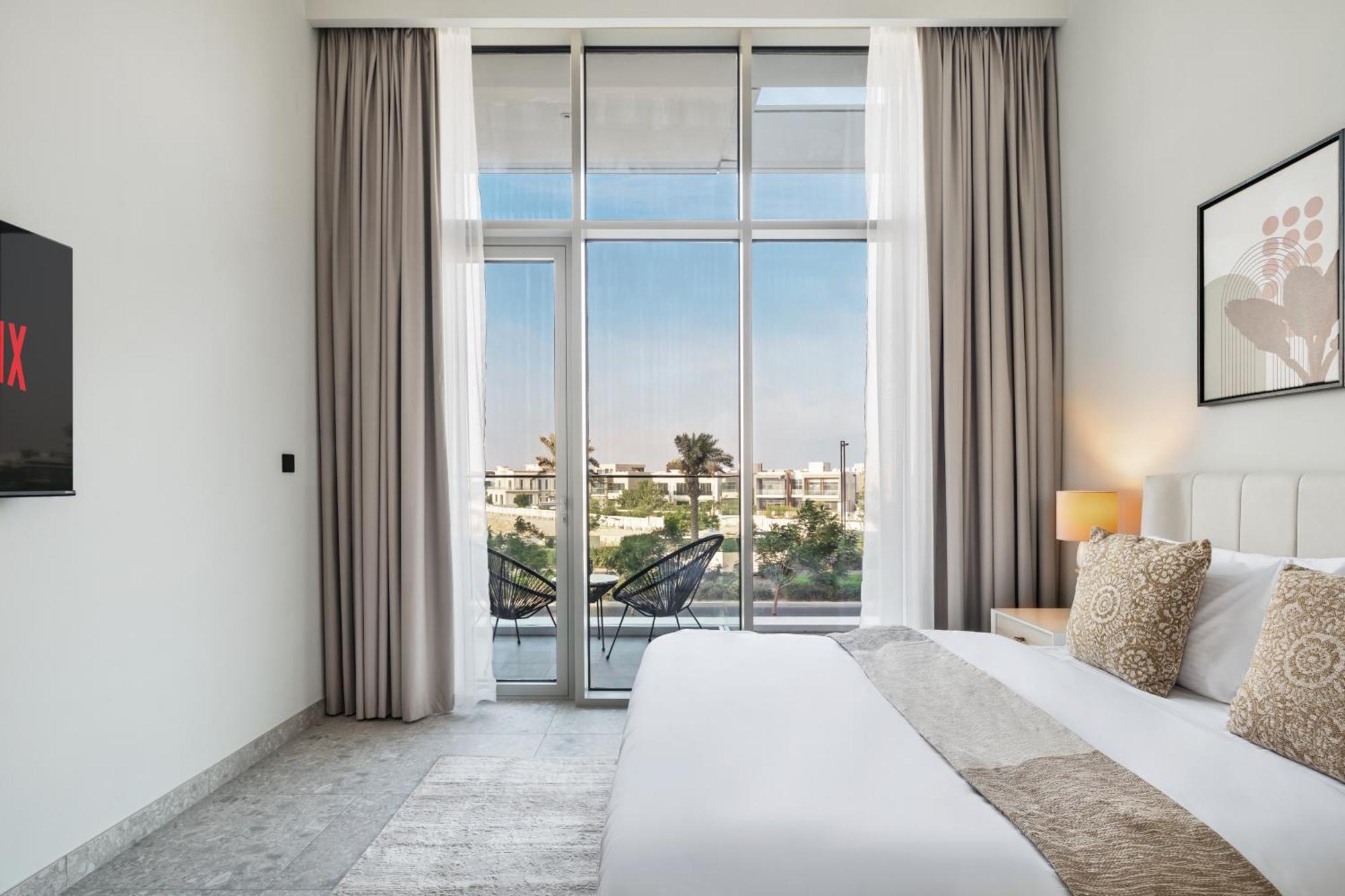 Prestige 2 Bedroom In Golf Hills Appartement *
