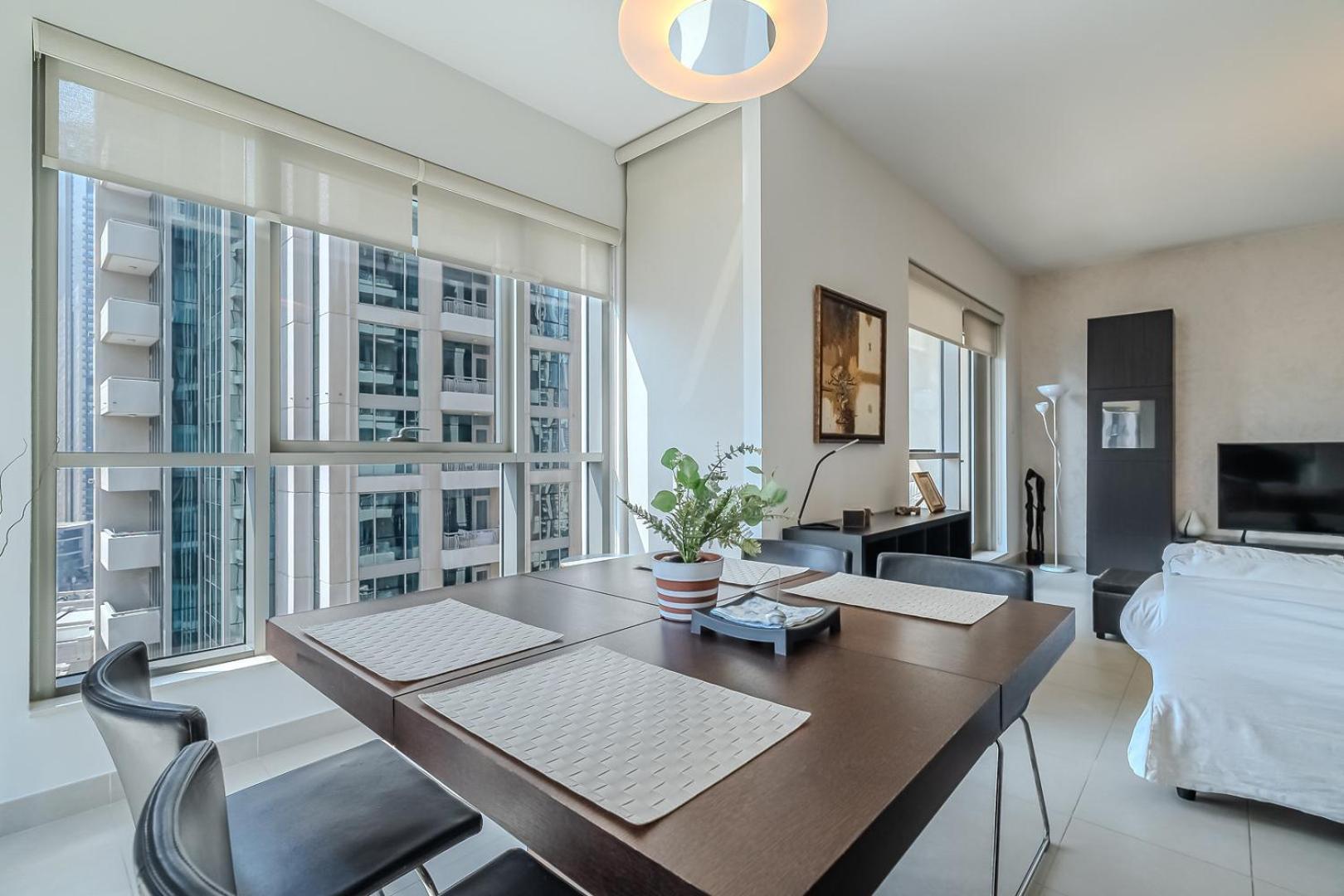 Modern 1bdr Close To Burj Khalifa Apartment *