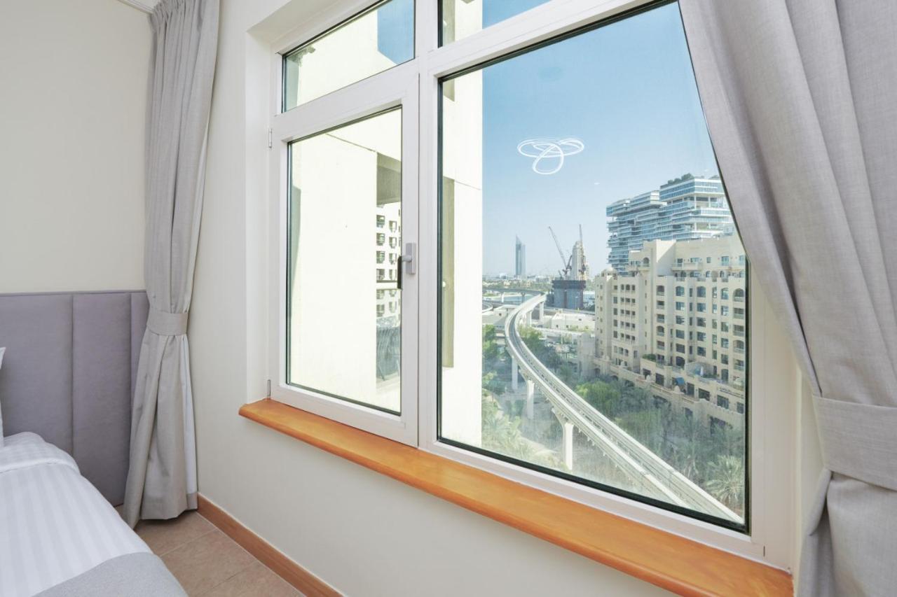 Luxury At Al Hamri Jumeirah Shoreline 2 Bed Free Access Apartment Dubai