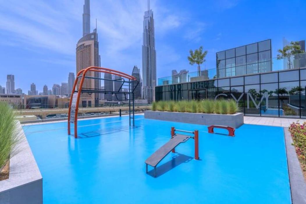 Luxurious 4-bedrooms Near Burj Khalifa And Mall In Downtown! Lägenhet