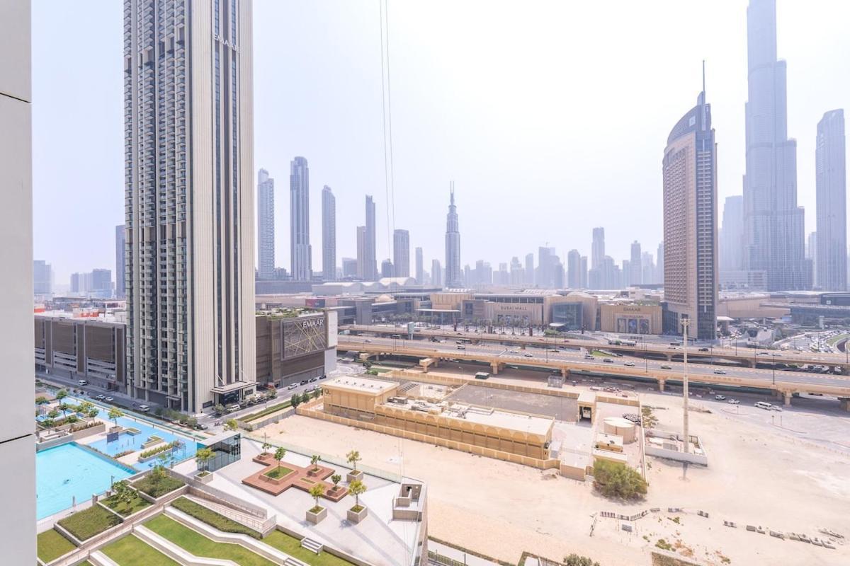 Luxurious 4-bedrooms Near Burj Khalifa And Mall In Downtown! Lägenhet