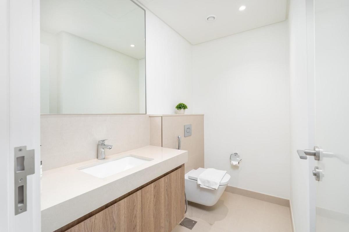 Luxurious 4-bedrooms Near Burj Khalifa And Mall In Downtown! Lägenhet Dubai