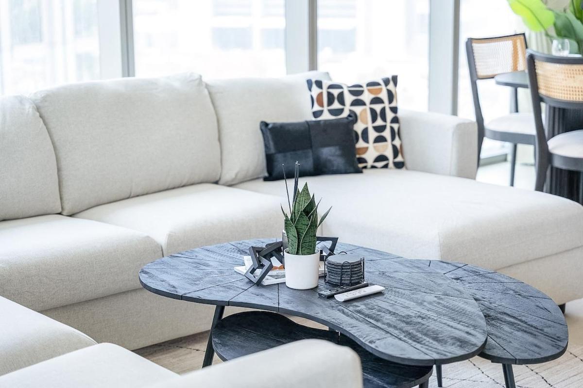 Luxurious 4-bedrooms Near Burj Khalifa And Mall In Downtown! Lägenhet
