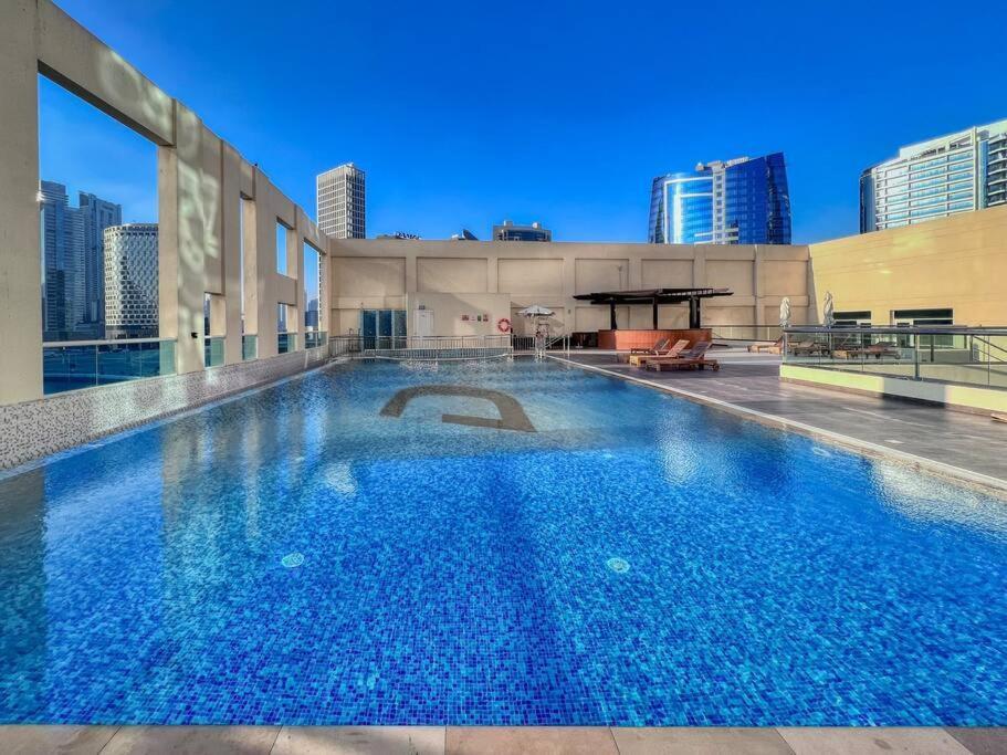 First Class 1br Stylish With Burj Khalifa View Apartment