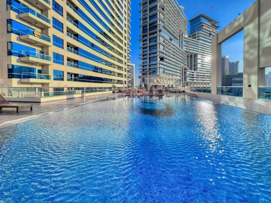 First Class 1br Stylish With Burj Khalifa View Apartment Dubai