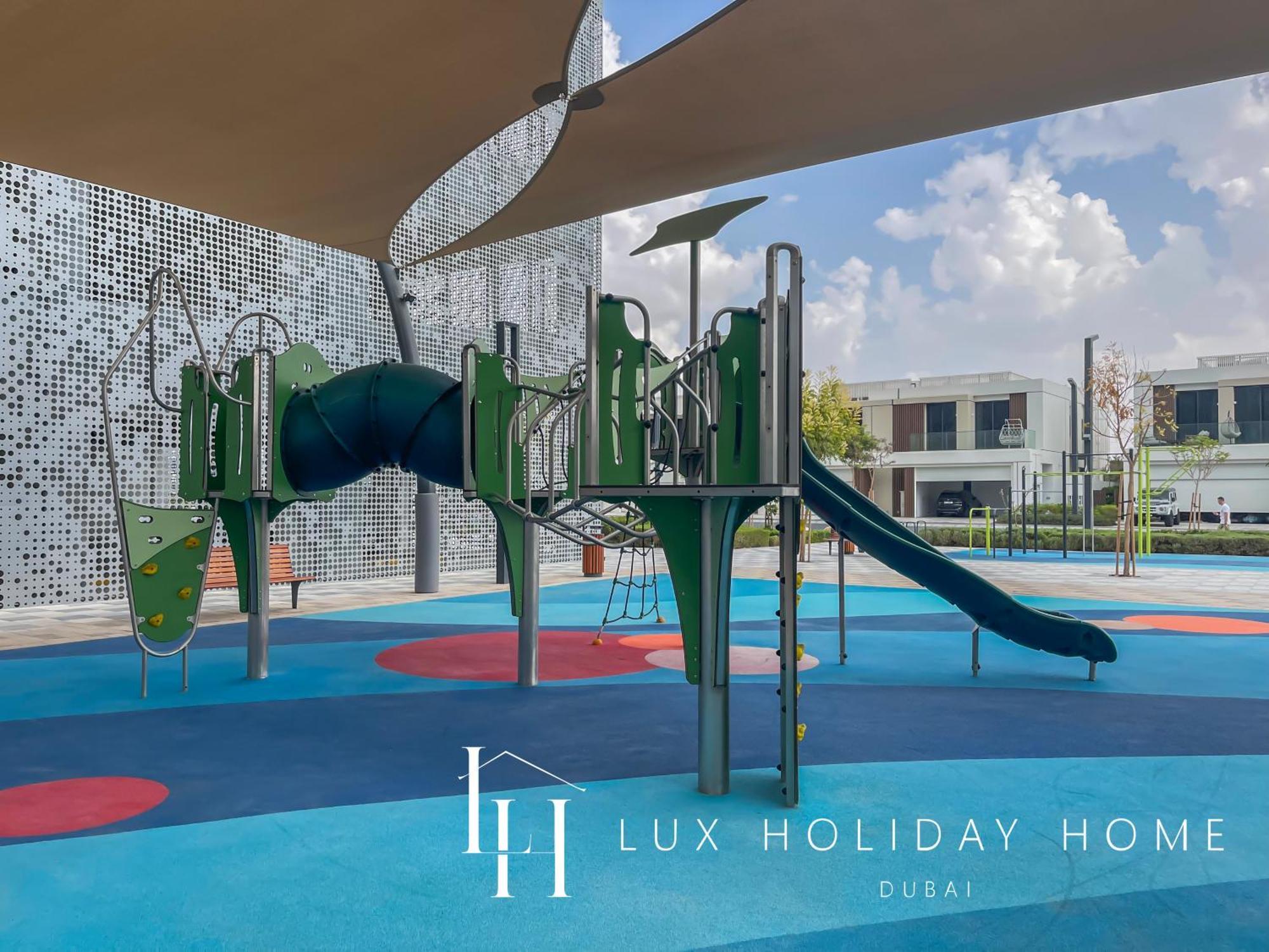 Lux The District One Lagoon View 3 Appartement *