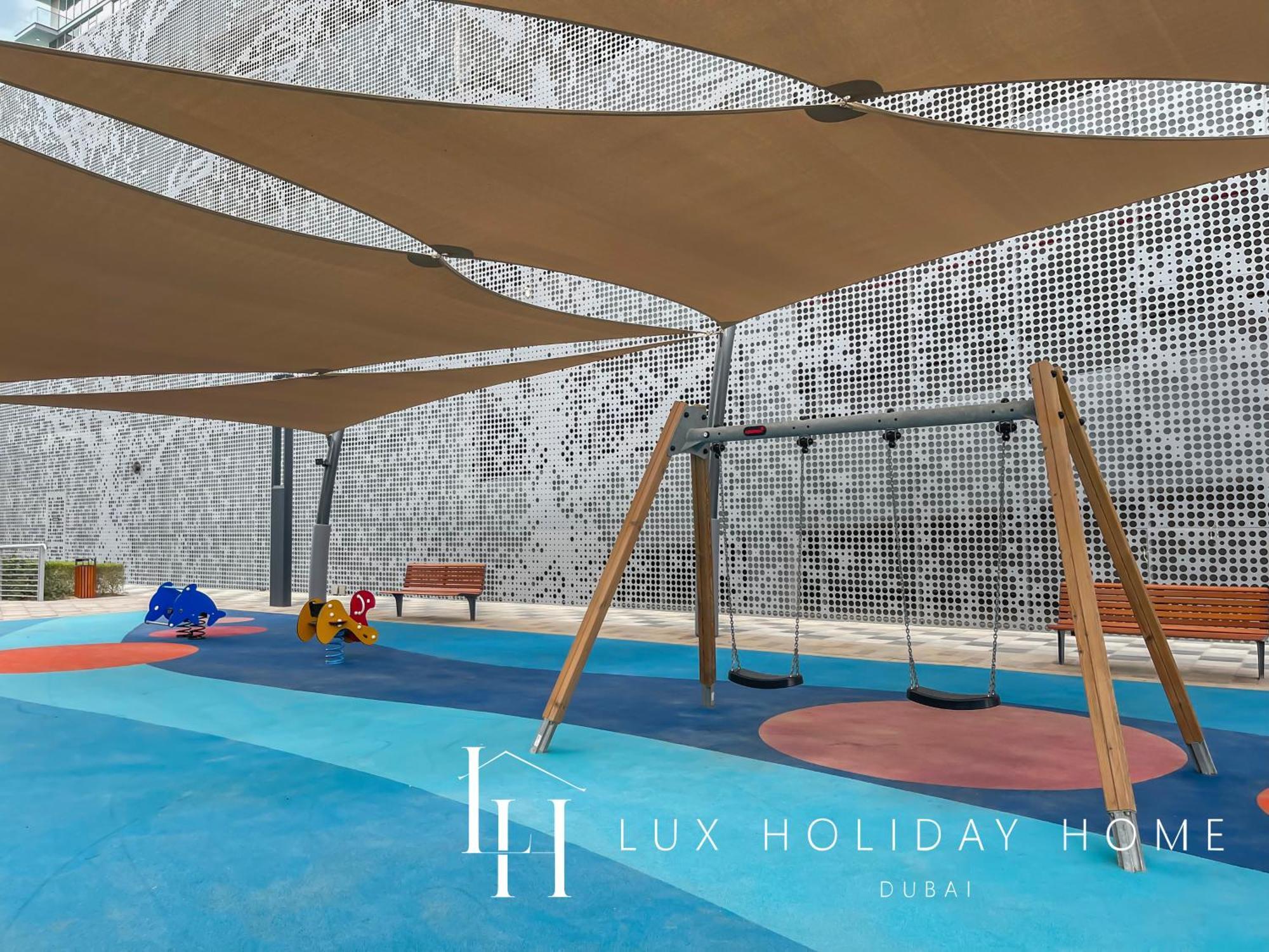 Lux The District One Lagoon View 3 Appartement *