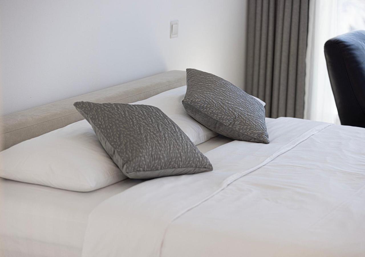 Luxury Beachfront 2bd Apt, Shams, Jbr Apartamento Dubái