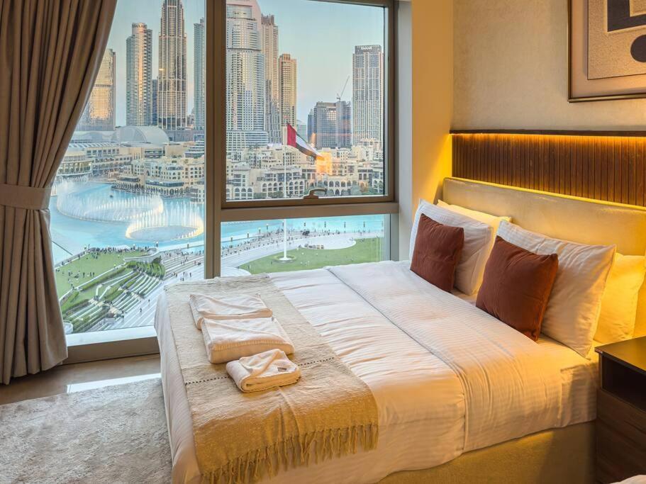 4min To Mall - Pool Access - King Bed * Dubai