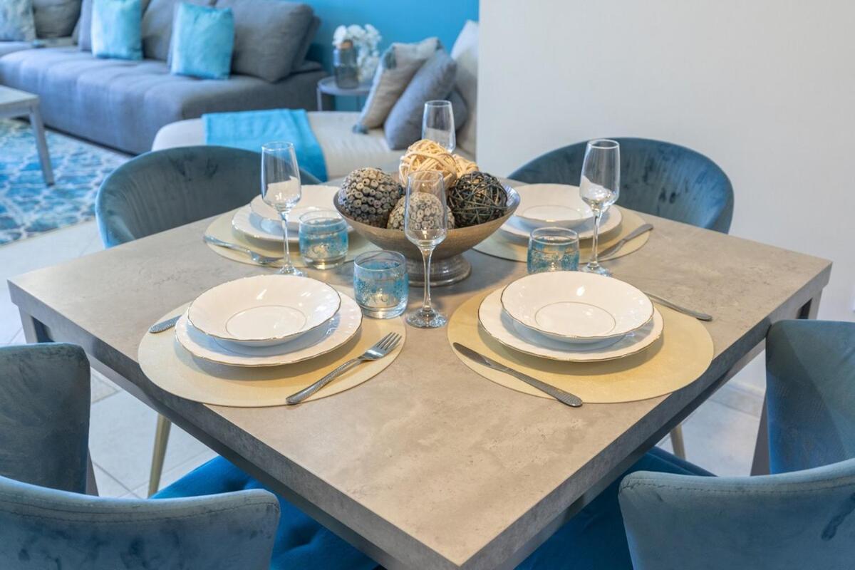 Lejlighed Stunning 1-bedroom With Marina Views Dubai