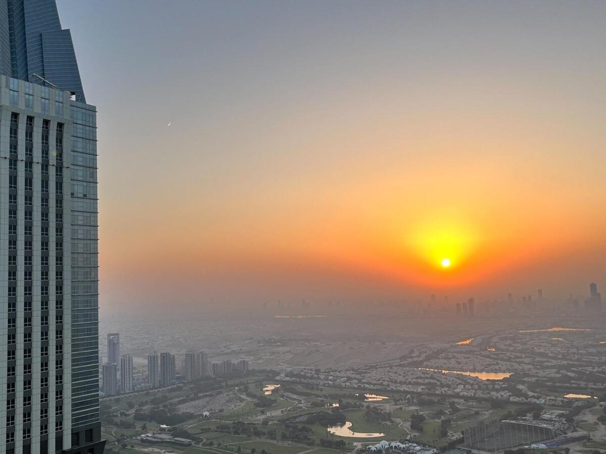 Lejlighed Stunning 1-bedroom With Marina Views Dubai