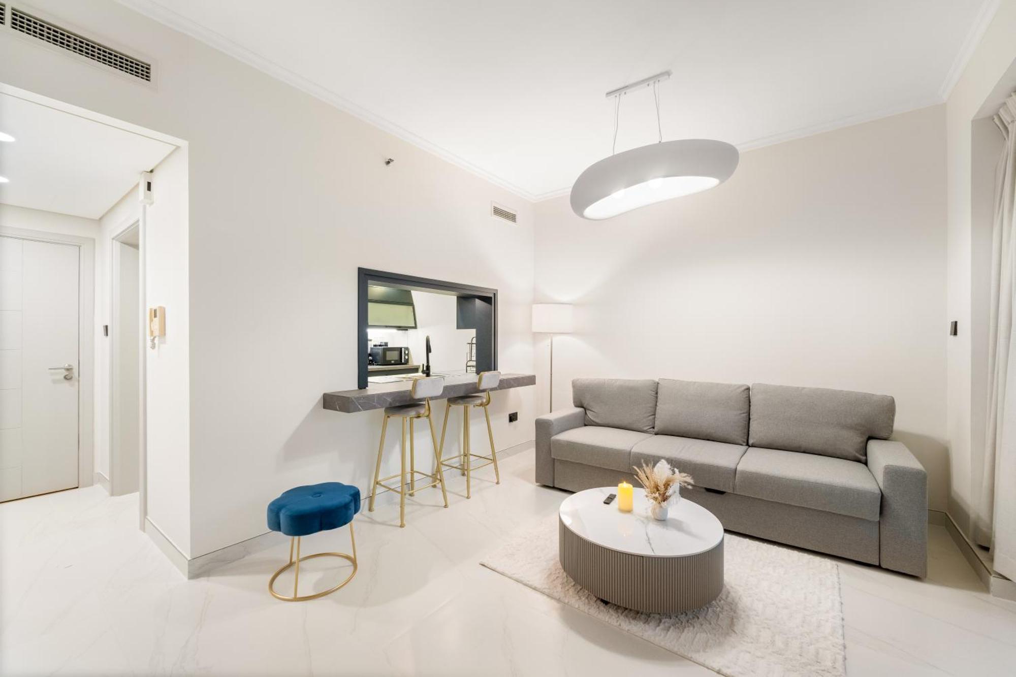 Appartement Bright & Spacious 1br In Downtown With Balcony L Close To Mall