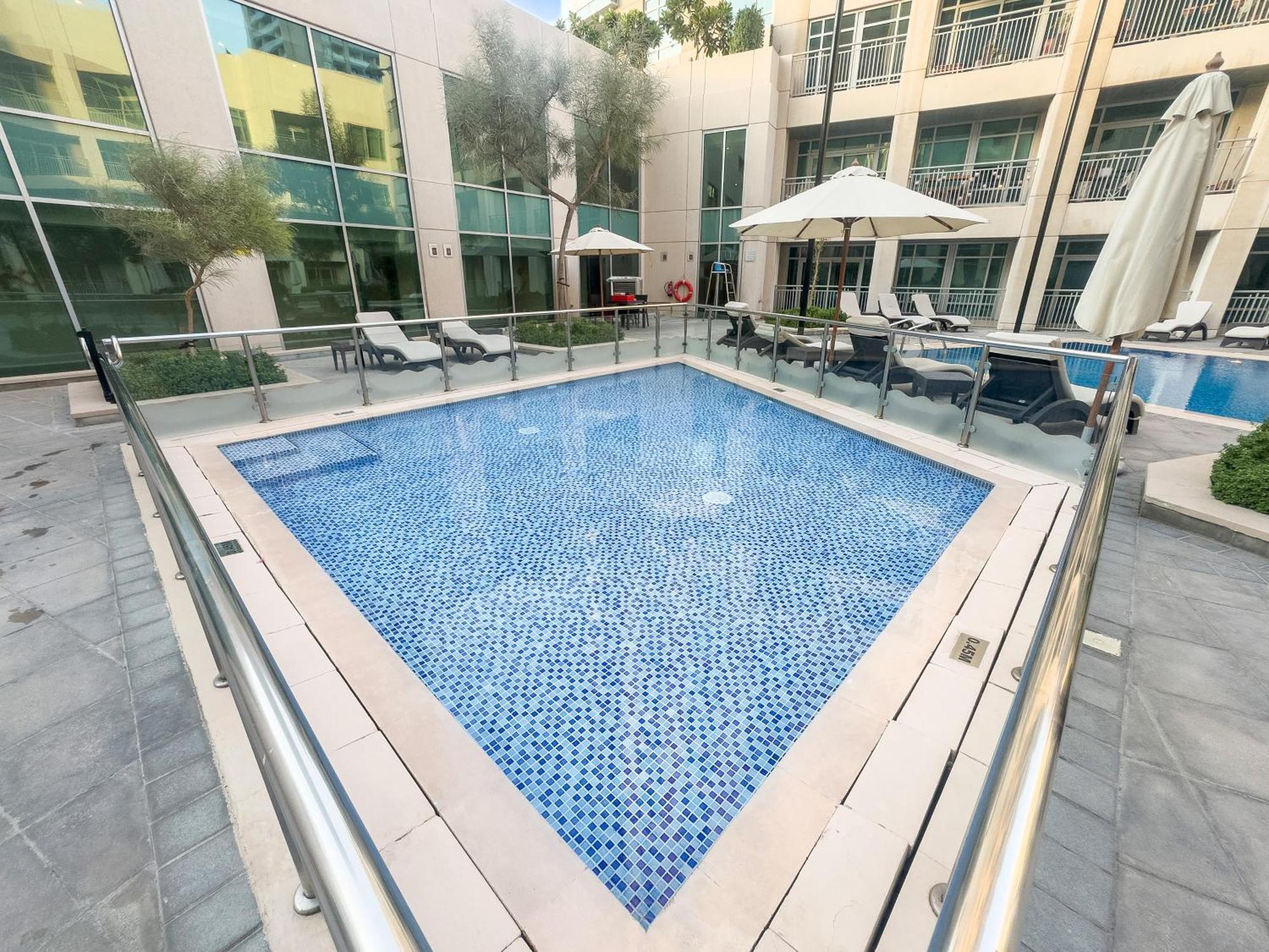 Appartement Bright & Spacious 1br In Downtown With Balcony L Close To Mall