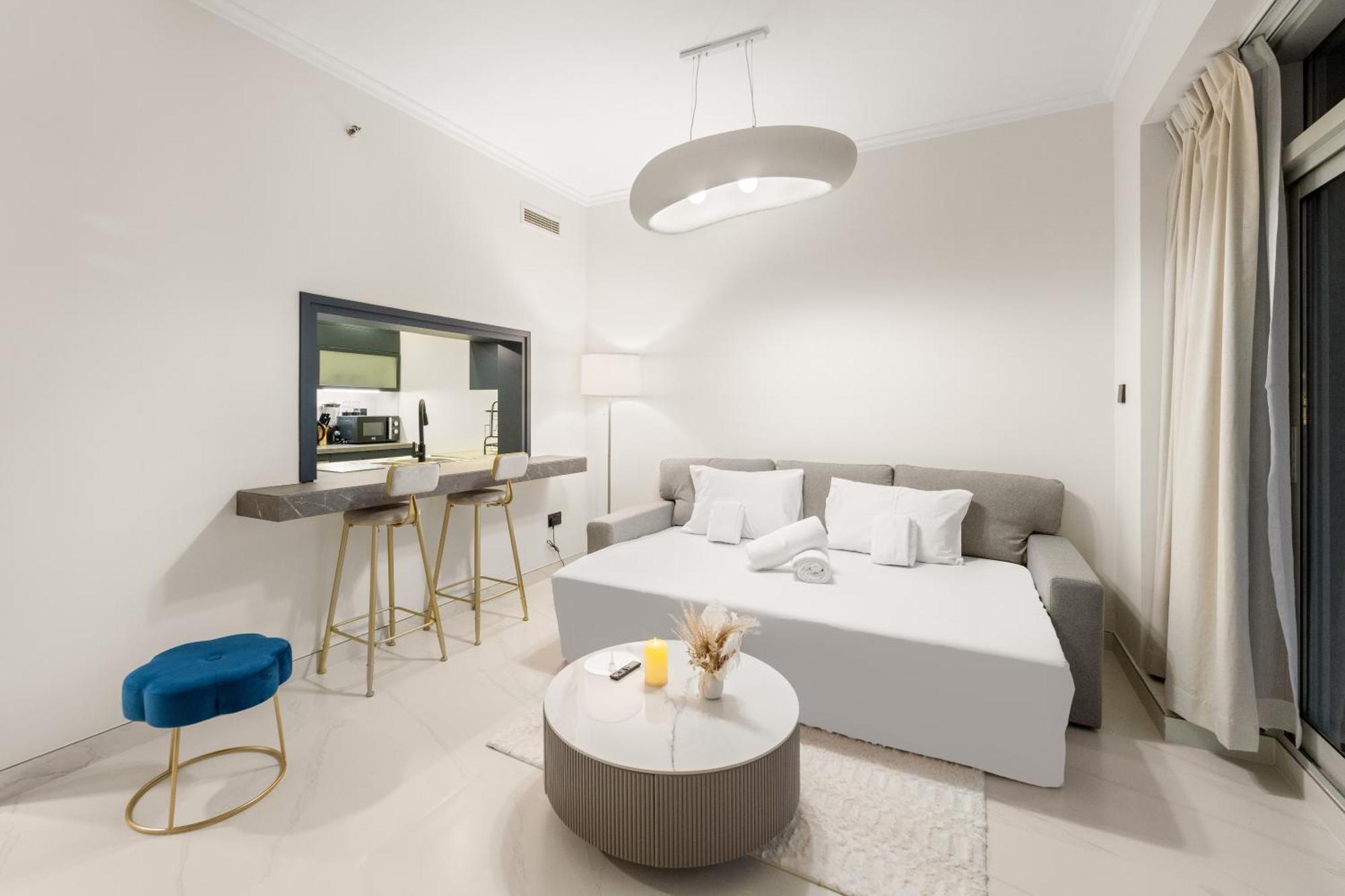 Appartement Bright & Spacious 1br In Downtown With Balcony L Close To Mall
