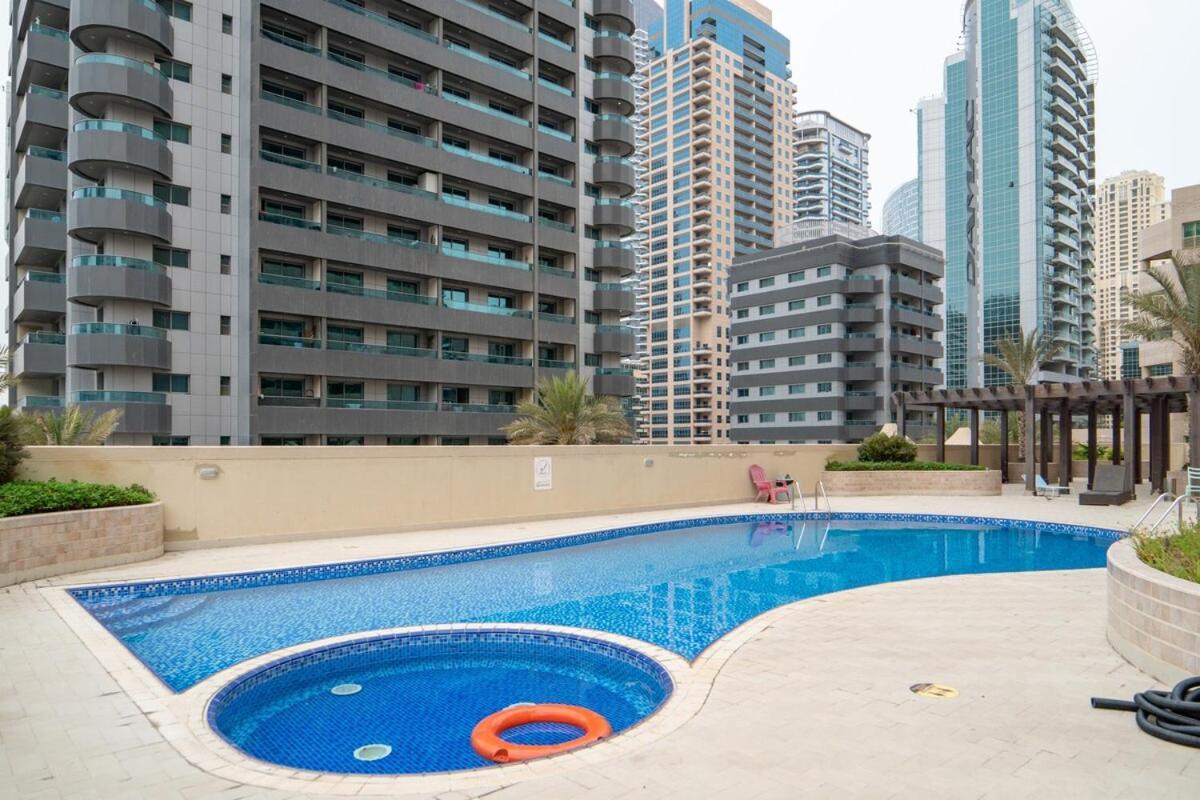 Cozy & Simple 1-bedroom Flat In Marina Apartamento