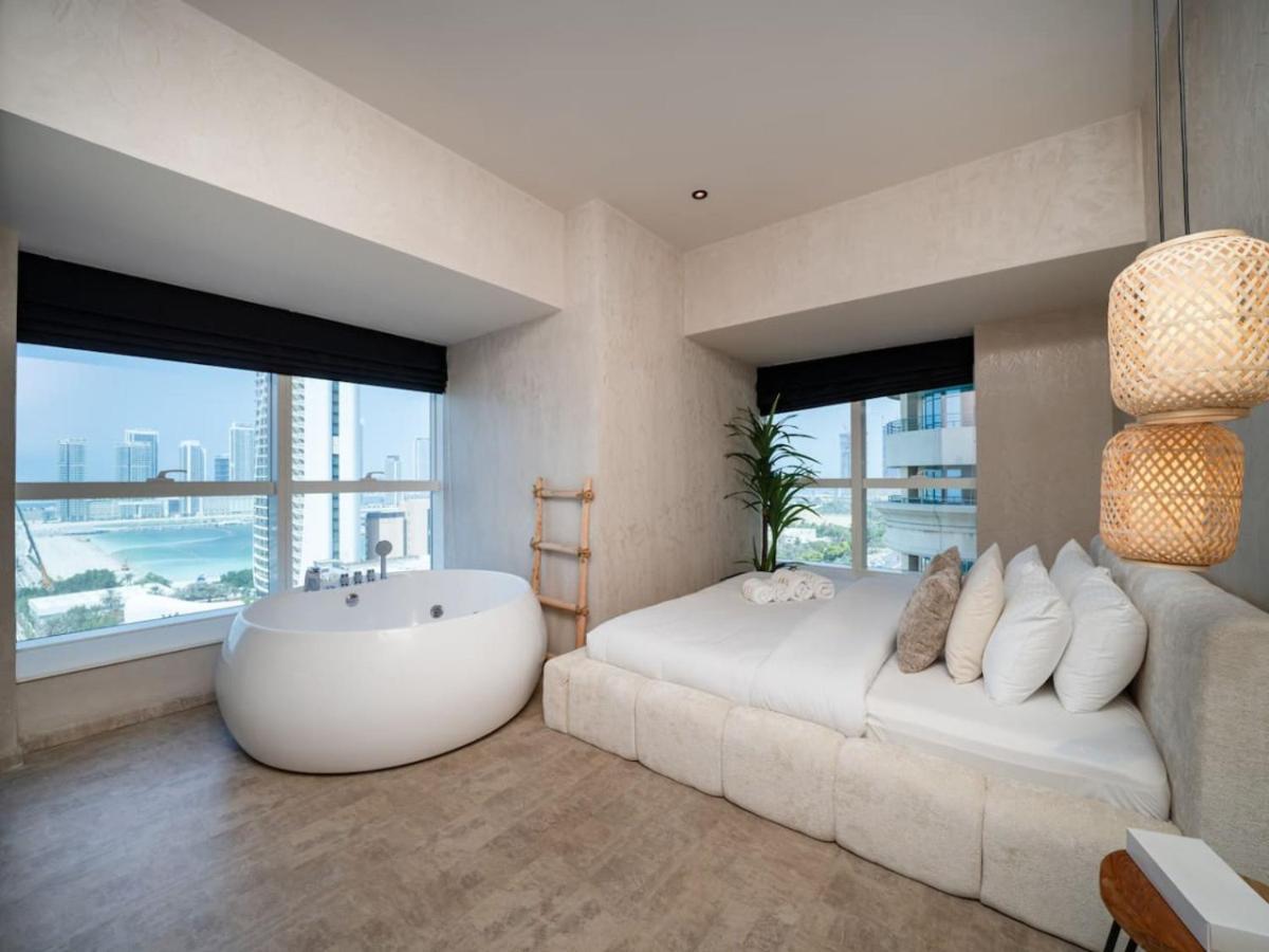 Upgraded Stylish Living With Private Steam Apartamento Dubai