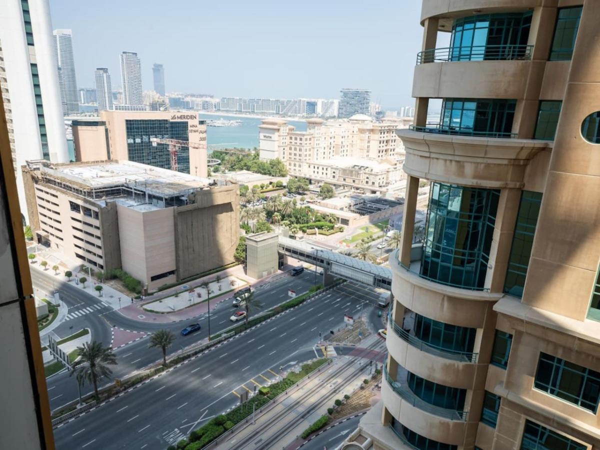 Apartamento Upgraded Stylish Living With Private Steam Dubai