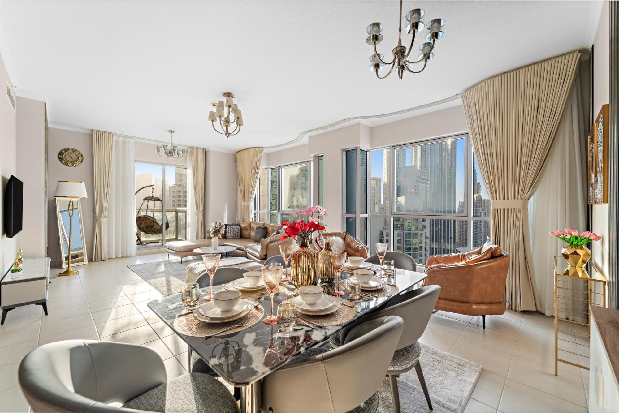 Ace Luxe, 2br, Downtown, Burj Khalifa & Fountain View, 5 Mins Walk To Mall *