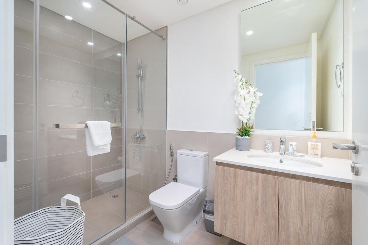 Simple Living 1bedroom In Hills * Dubai
