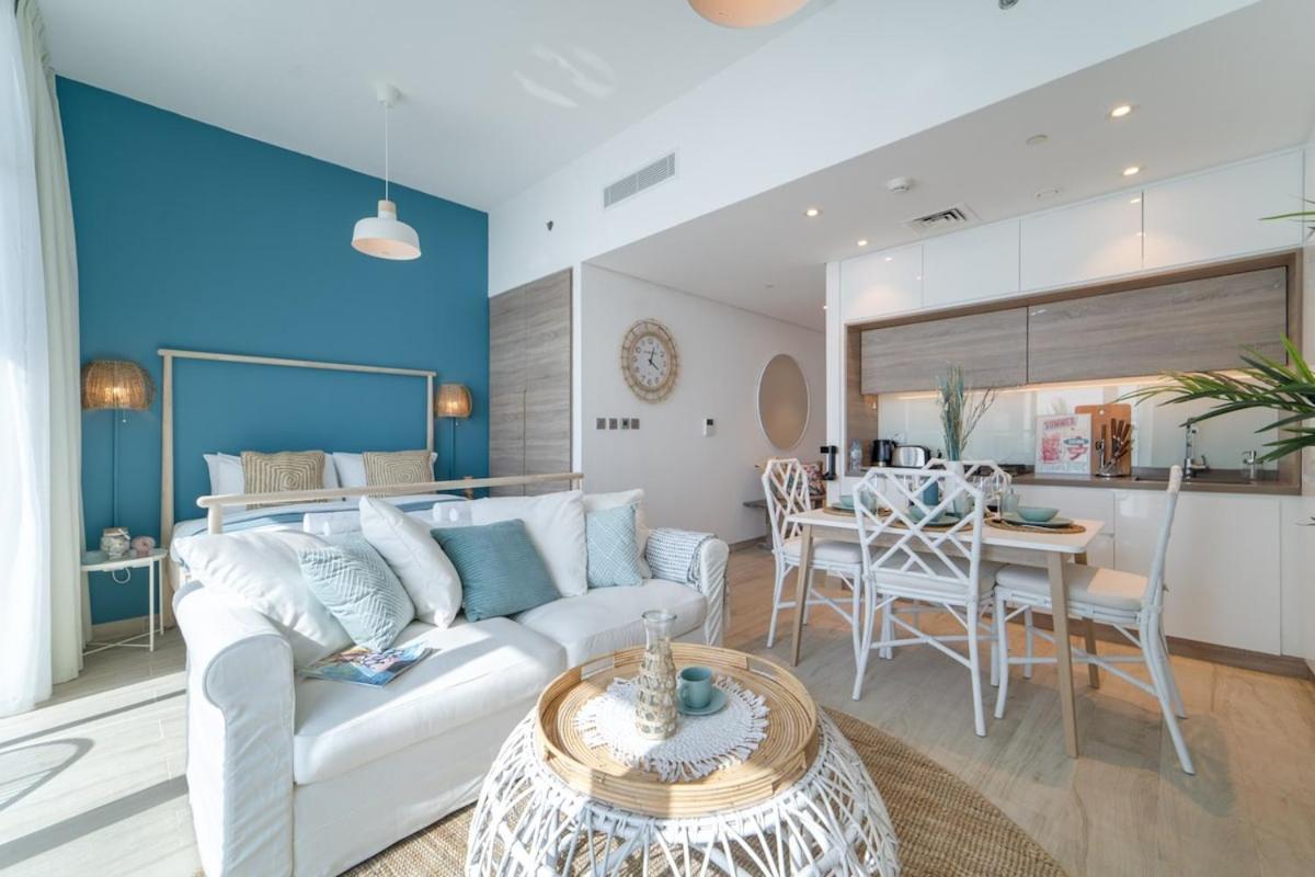 Charming Minimalist Perfect For 4 In Marina Apartament