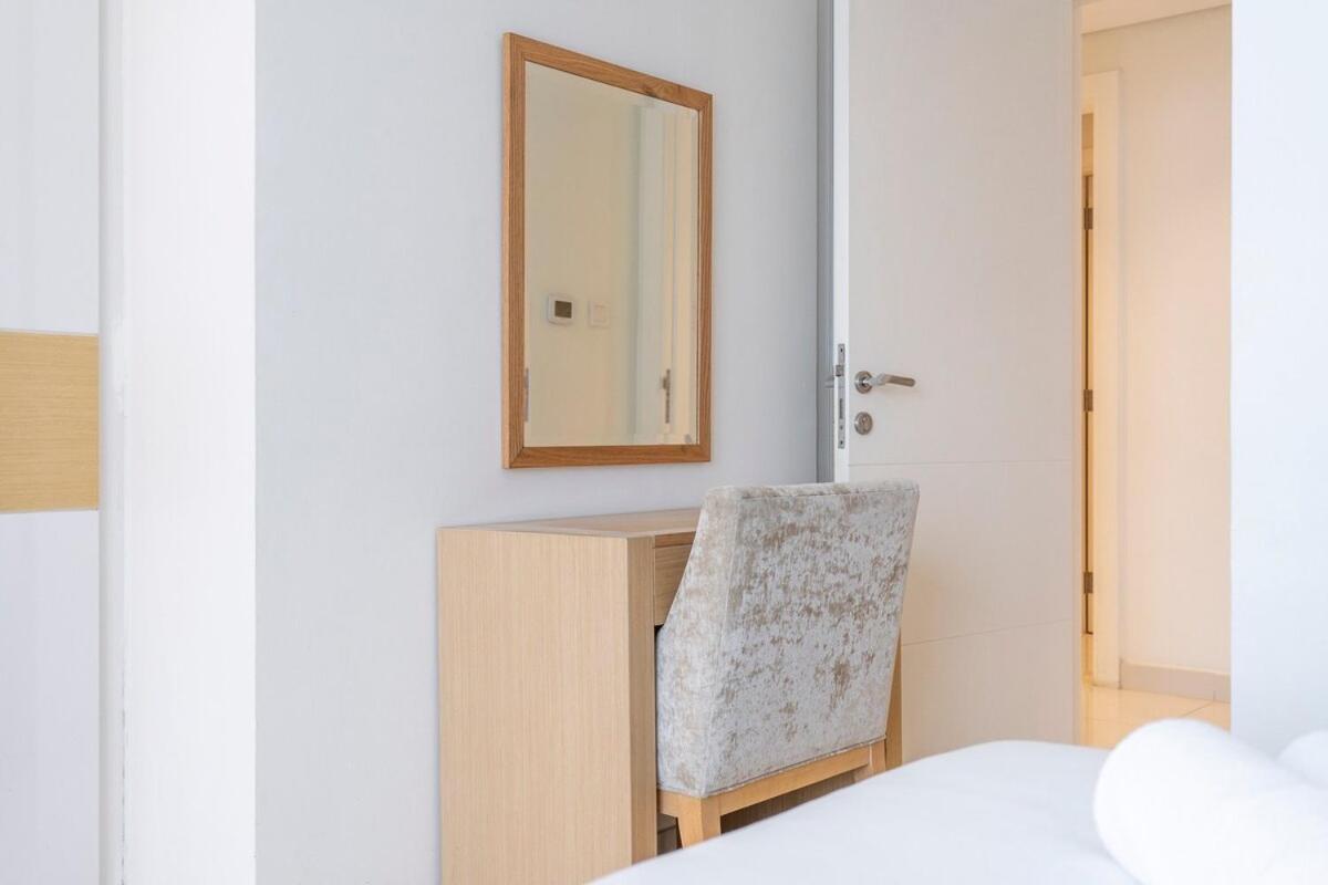 Beautifully Designed 3br With Canal Views In Business Bay * Dubai