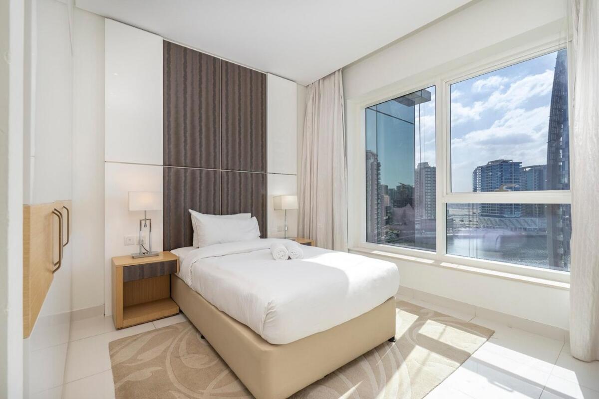 Apartment Beautifully Designed 3br With Canal Views In Business Bay