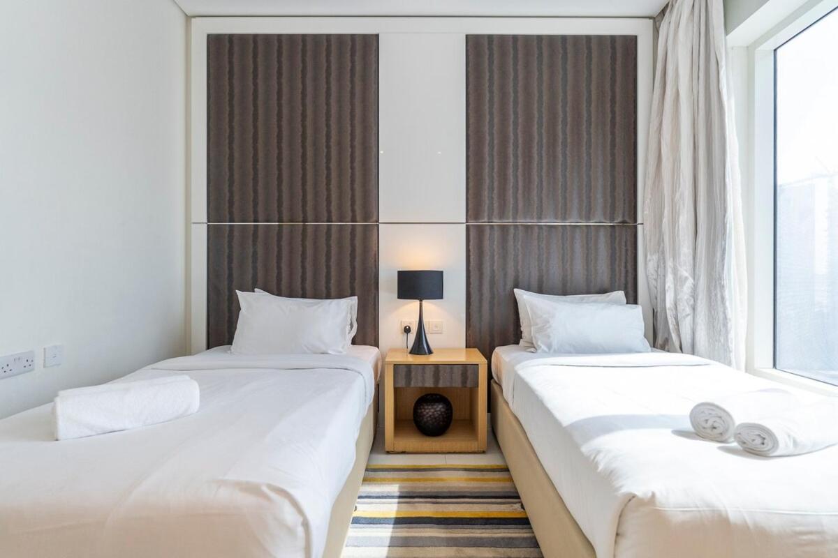 Beautifully Designed 3br With Canal Views In Business Bay * Dubai
