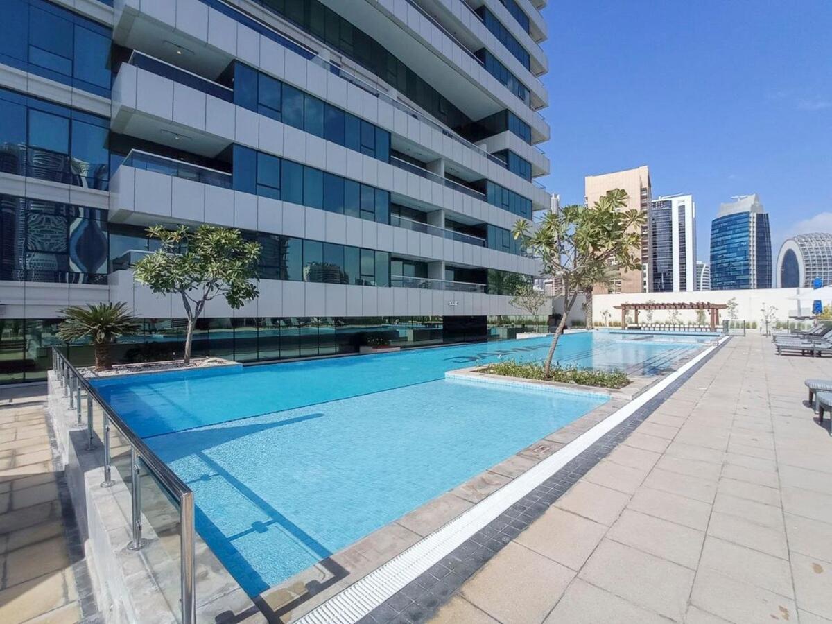 Apartment Beautifully Designed 3br With Canal Views In Business Bay Dubai
