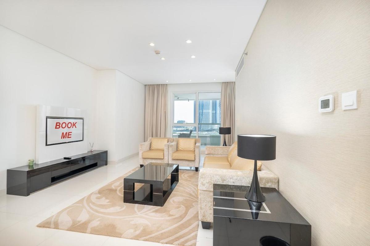 Beautifully Designed 3br With Canal Views In Business Bay Dubai
