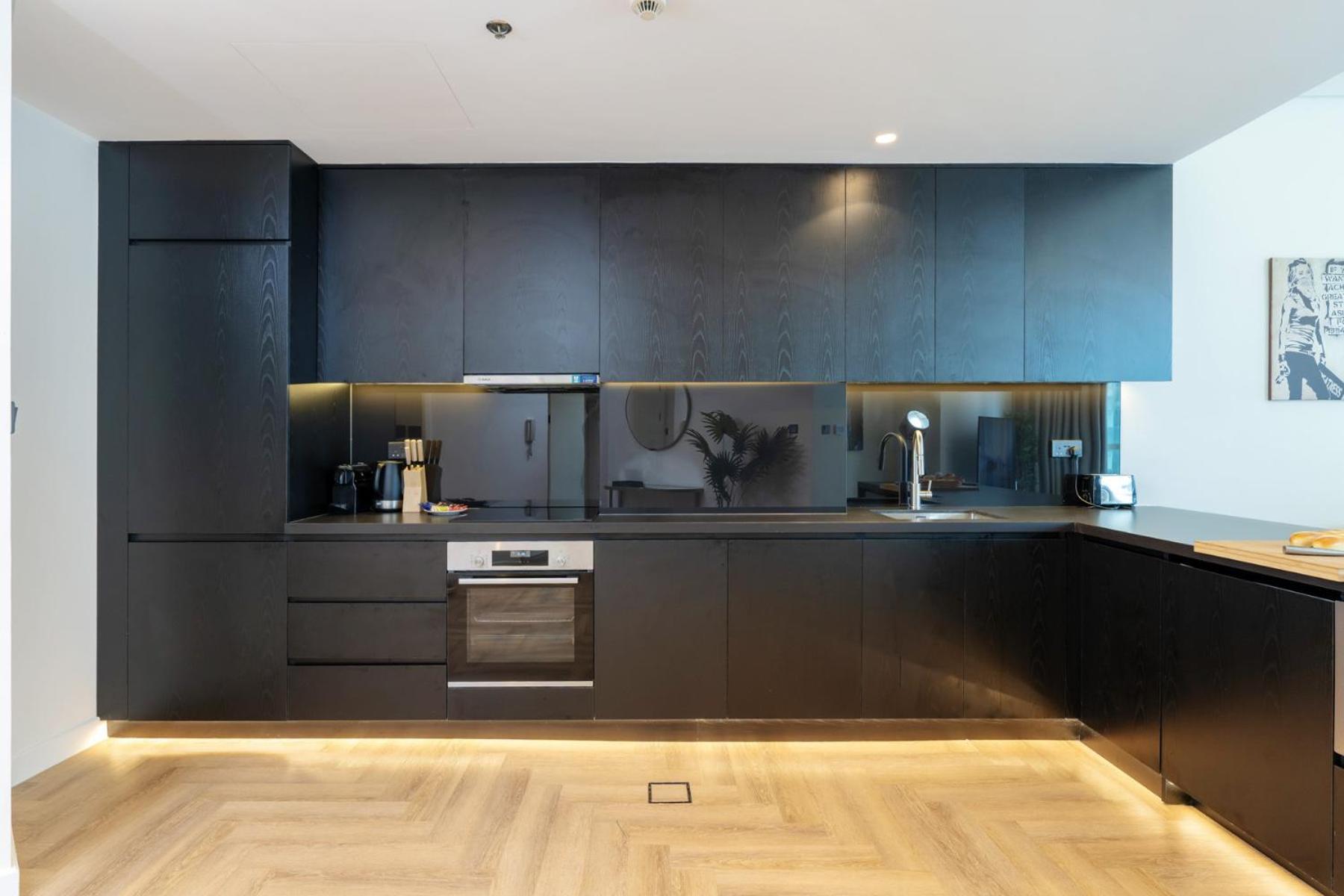 Spacious Upgraded-classy - High Floor Appartement *