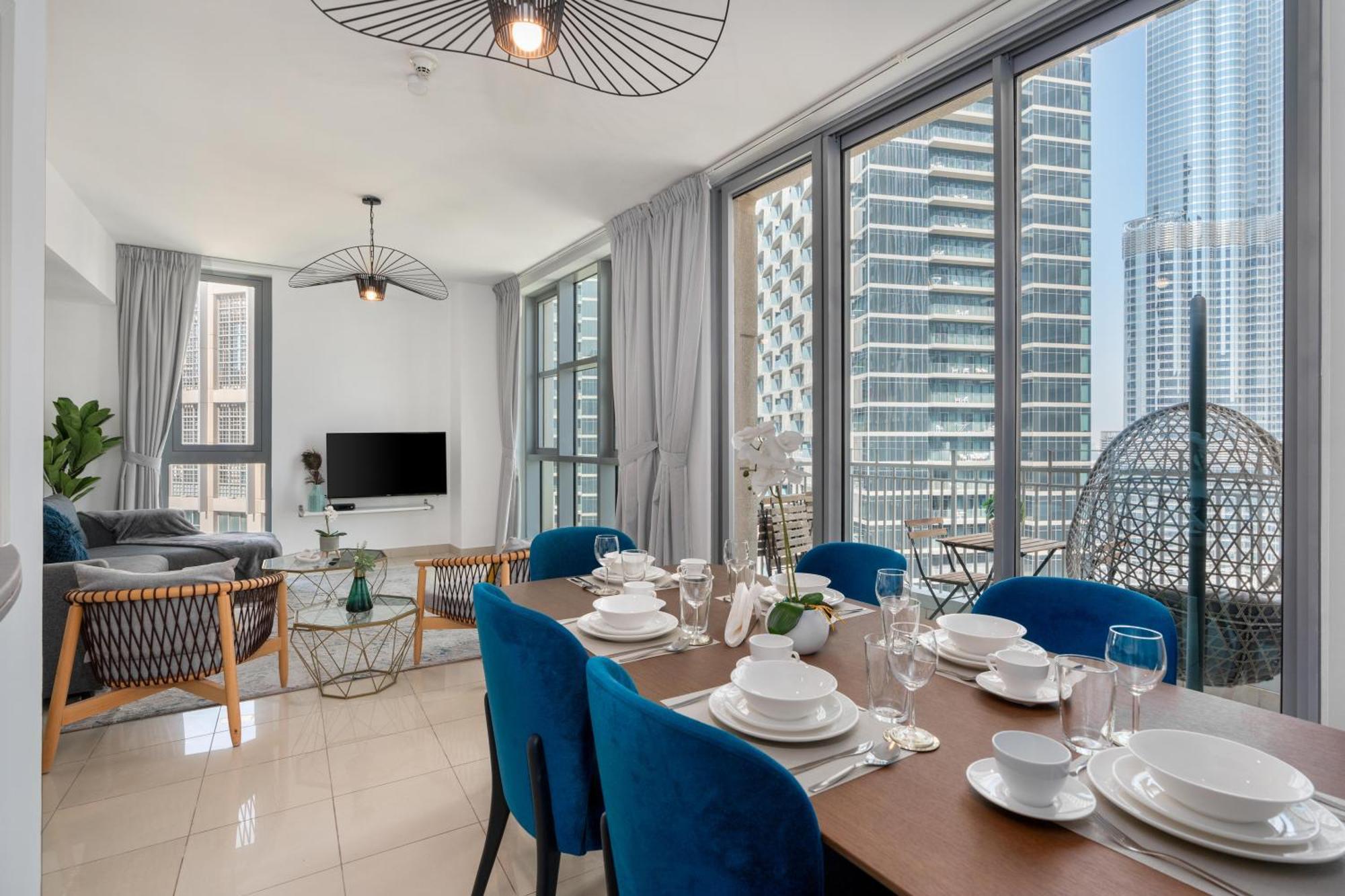 Apartment Burj Khalifa Views - 5 Min Walk From Mall - Upgraded - Designer Choice - 8 People - Opera