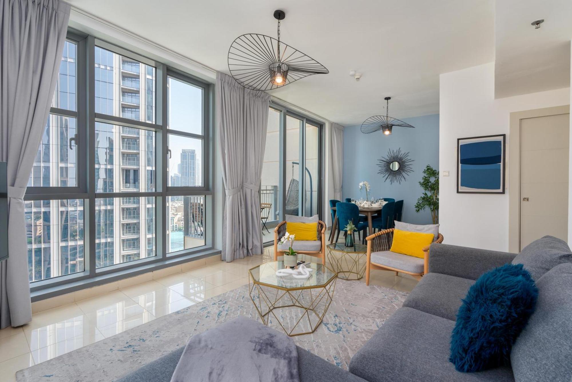 Burj Khalifa Views - 5 Min Walk From Mall - Upgraded - Designer Choice - 8 People - Opera Apartment