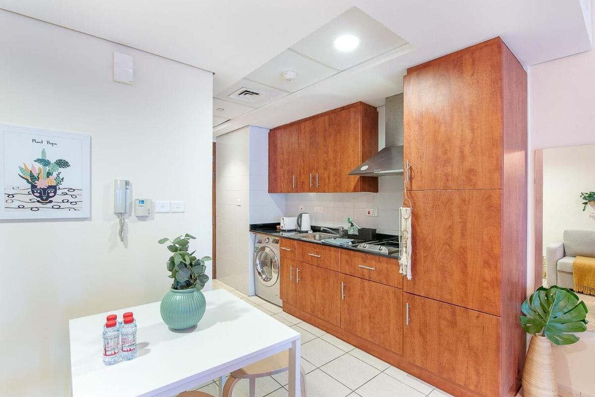 Apartamento Bohemian Inspired Studio Perfect For A Family Of 4 In Jlt! *