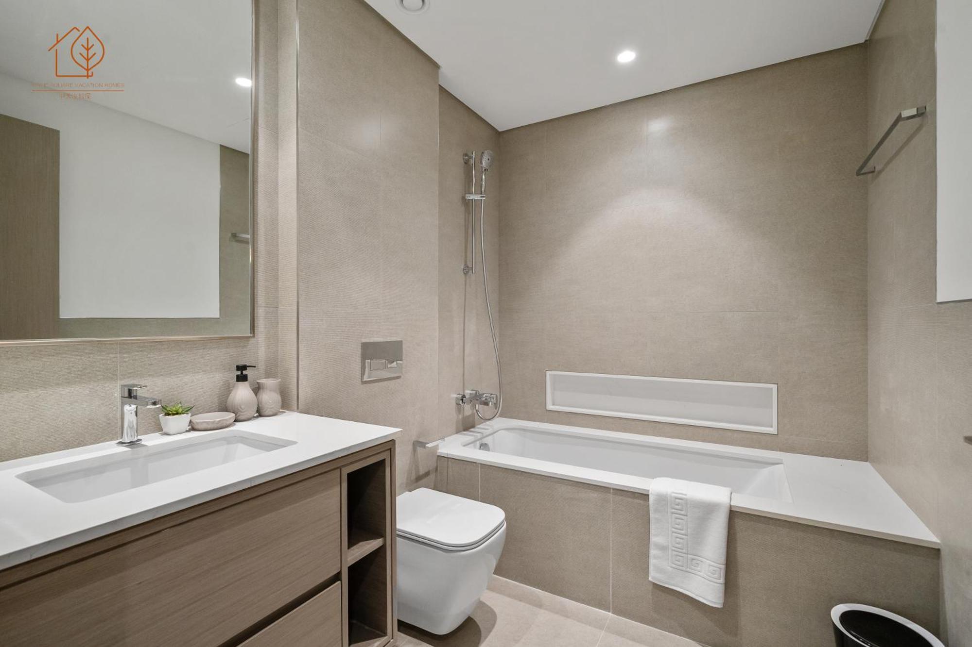 Chic With Great Views Near Burj Khalifa 197gr-2 * Dubai