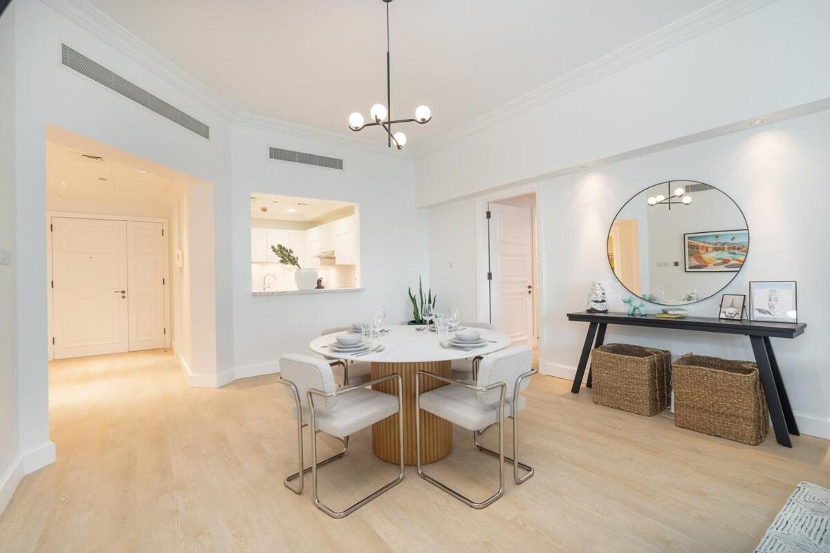 Spacious 3-bedrooms With Cozy Balcony In Palm Jumeira! Appartamento Dubai