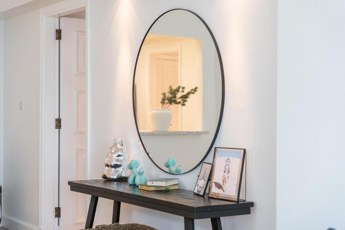 Spacious 3-bedrooms With Cozy Balcony In Palm Jumeira! Dubai