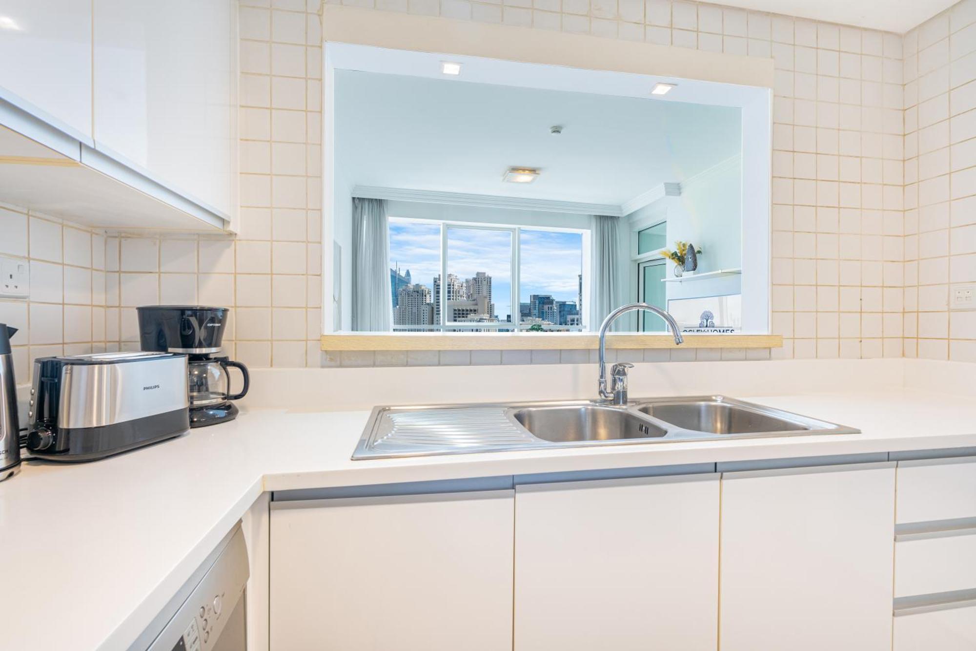 Lux With Direct Access In Al Bateen Appartement *