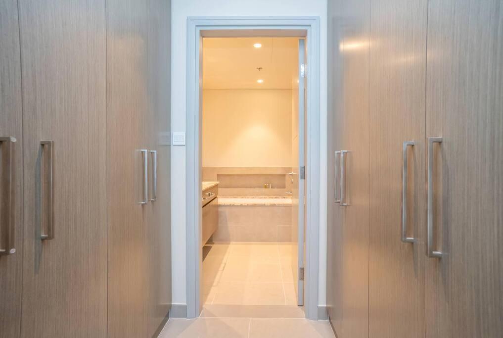 Appartement Newarabian 3br &maid T2 Dubai