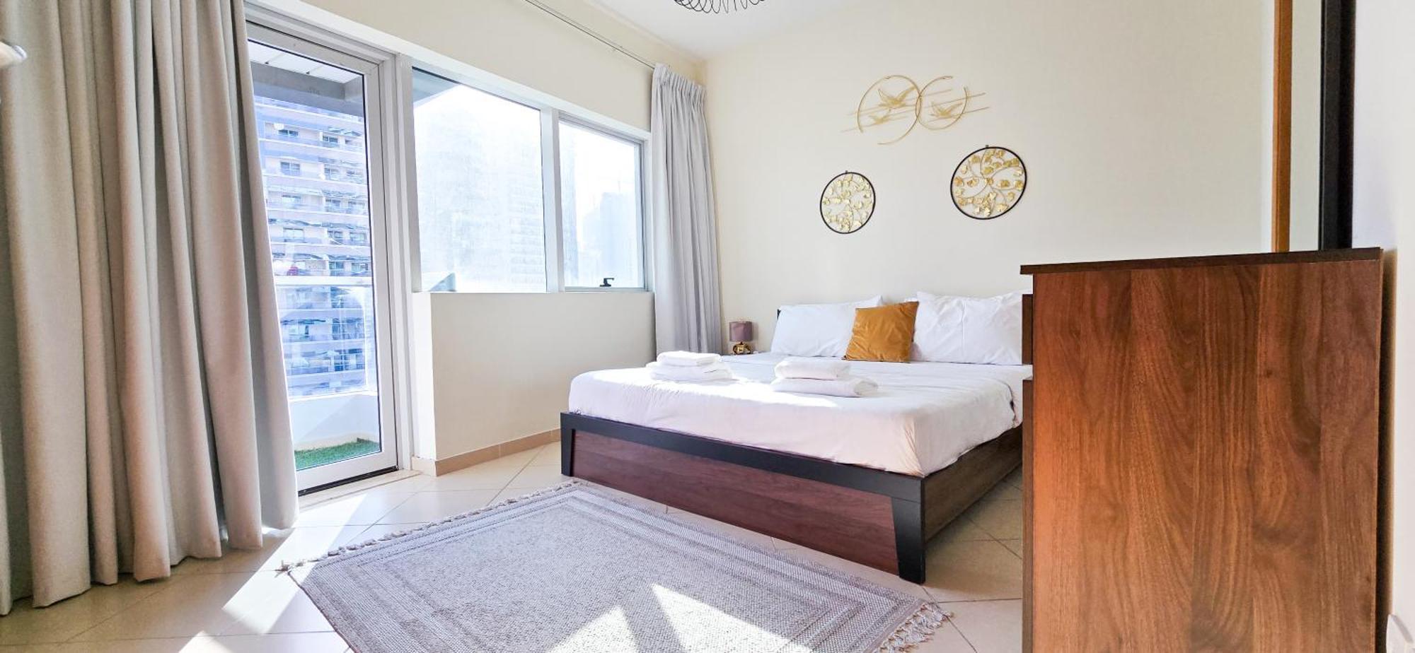 Lägenhet Spacious 2 Bed At Marina High Floor Dubai