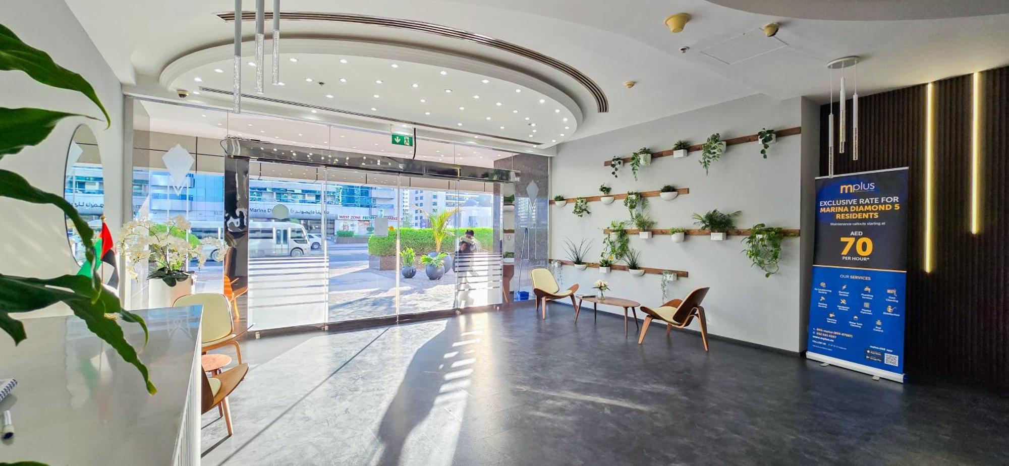 Lägenhet Spacious 2 Bed At Marina High Floor Dubai