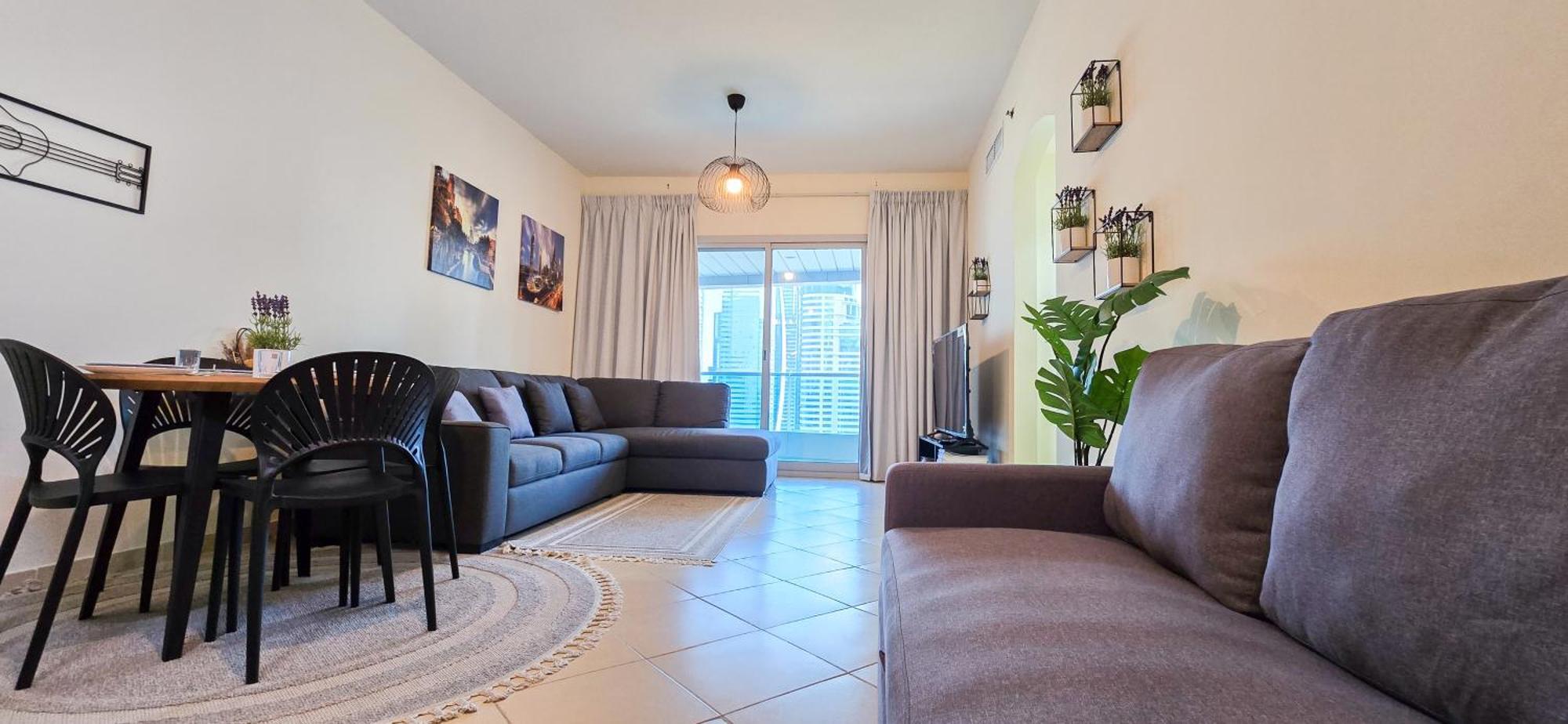 Lägenhet Spacious 2 Bed At Marina High Floor Dubai