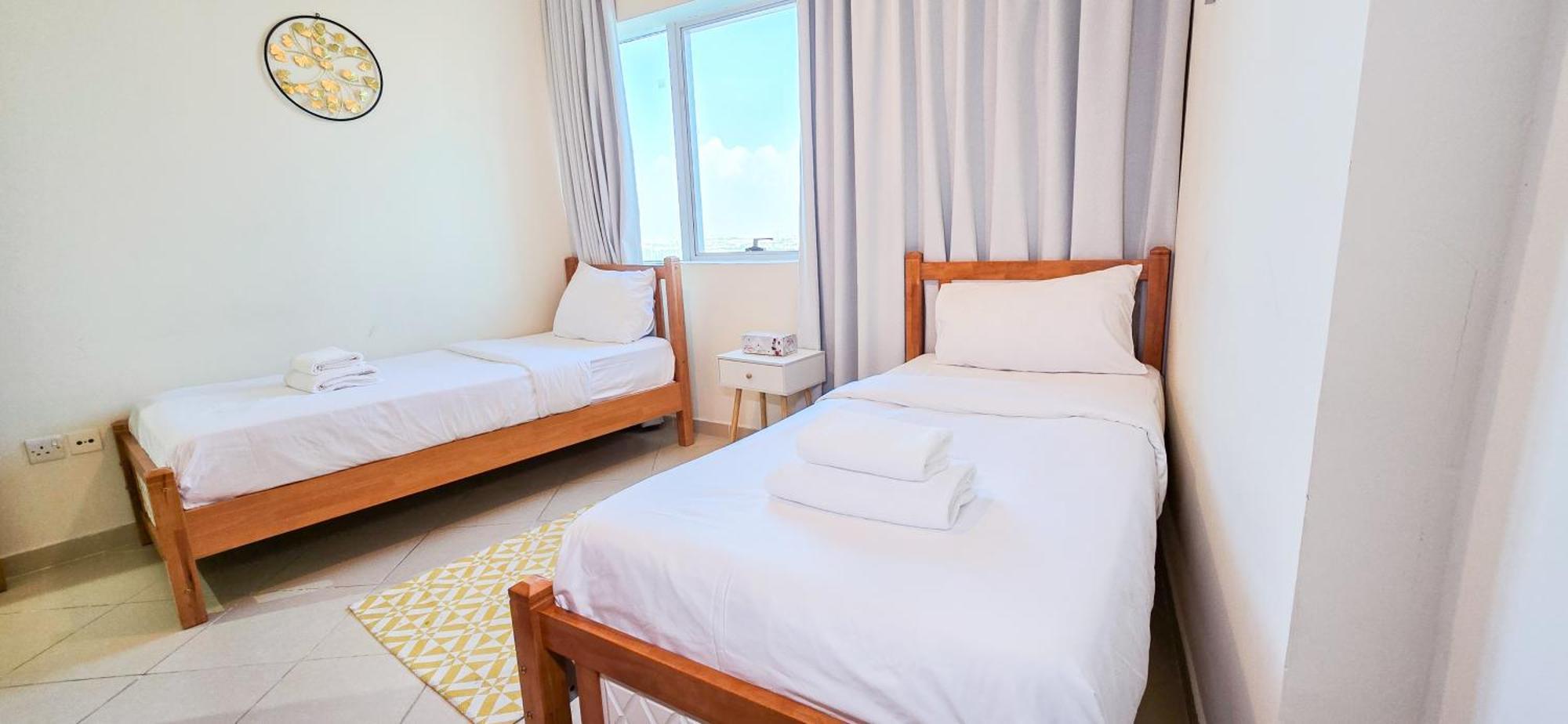 Spacious 2 Bed At Marina High Floor Lägenhet Dubai