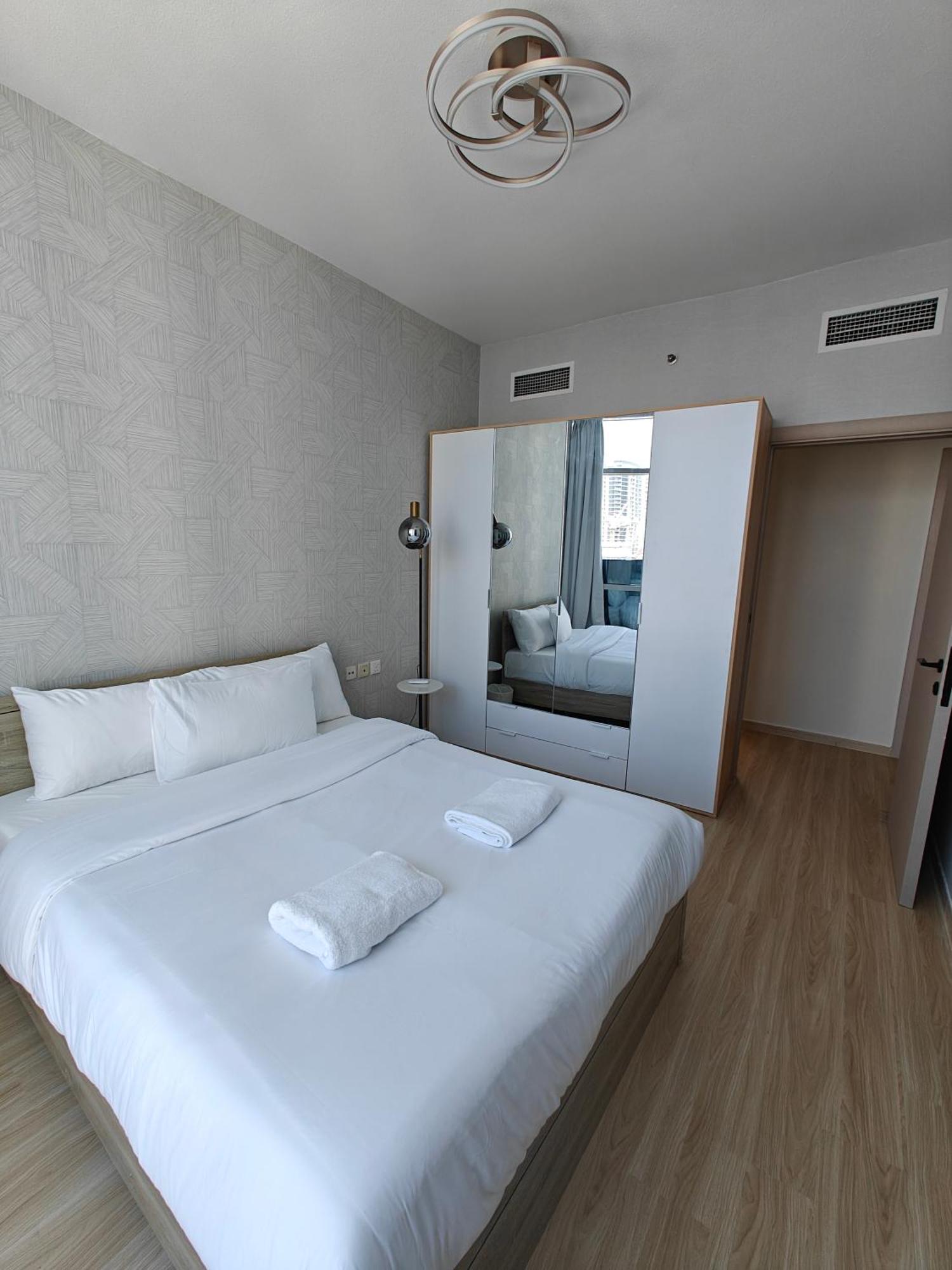 Apartemen Marina View Spacious 2 Bhk *