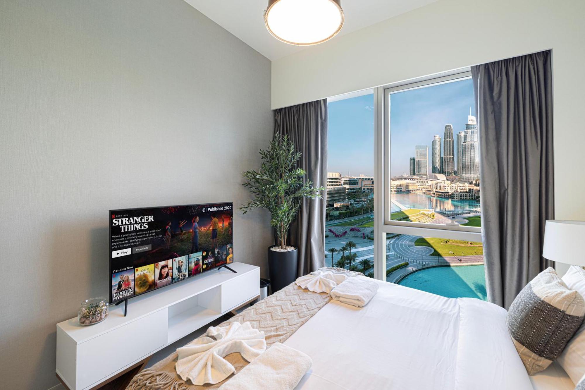 Apartment View In With Full Burj Khalifa, Fountains, Park View, Next To Mall And Opera Dubai