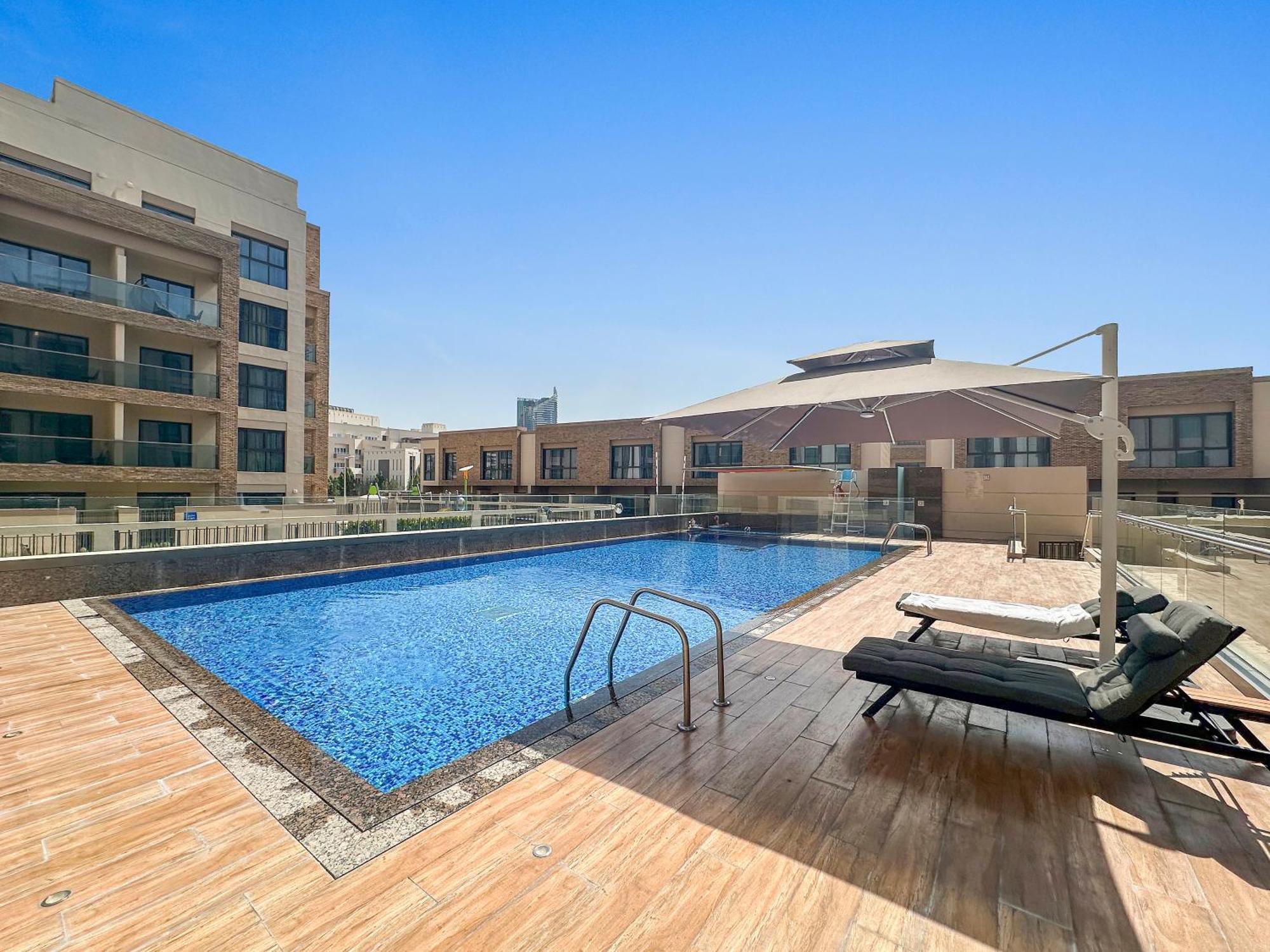 Lägenhet Chic 1br With Pool And Gym Access *