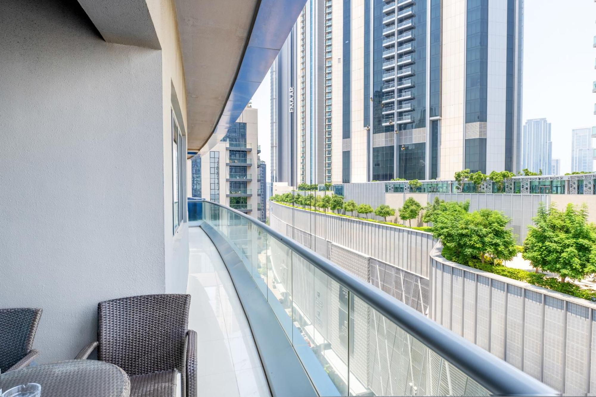 Downtown Luxury - 5 Star Facilities - 5 Min Walk To Mall Lejlighed *