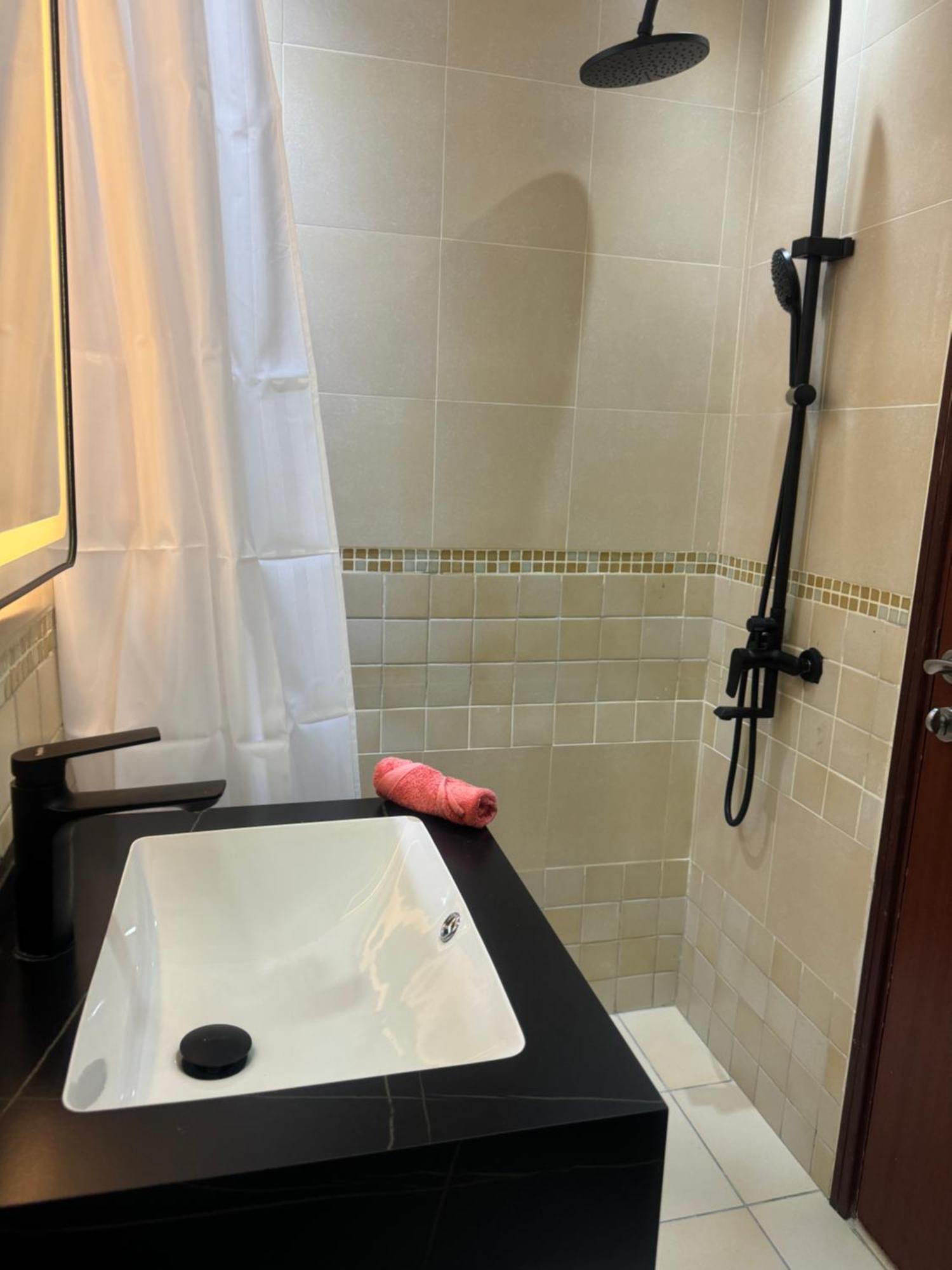 Hostal Le Parisien