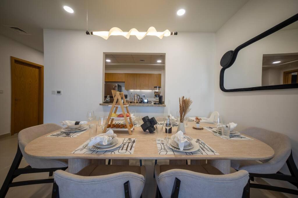Appartement The Lavish Art House With Full Burj Khalifa View From - Amazing Balcony Setup - Infinity Pool - Near Mall Downtown *
